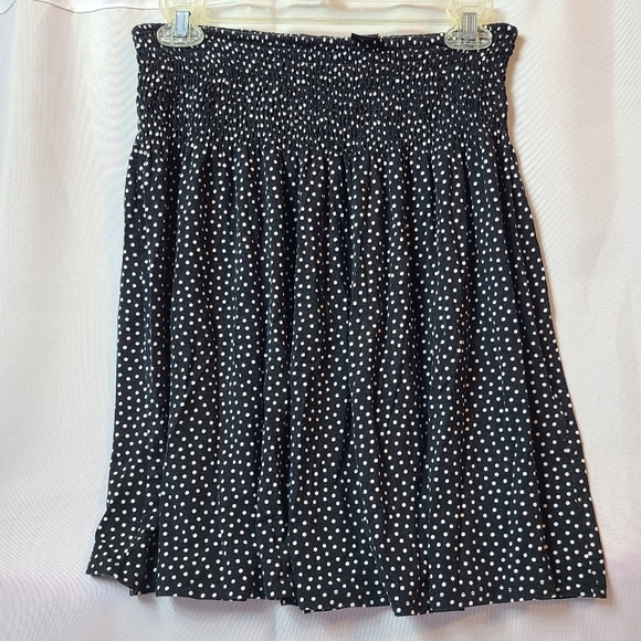 Cynthia Rowley Dresses & Skirts - Cynthia Rowley Polka Dot Pattern Pleated Midi Skirt